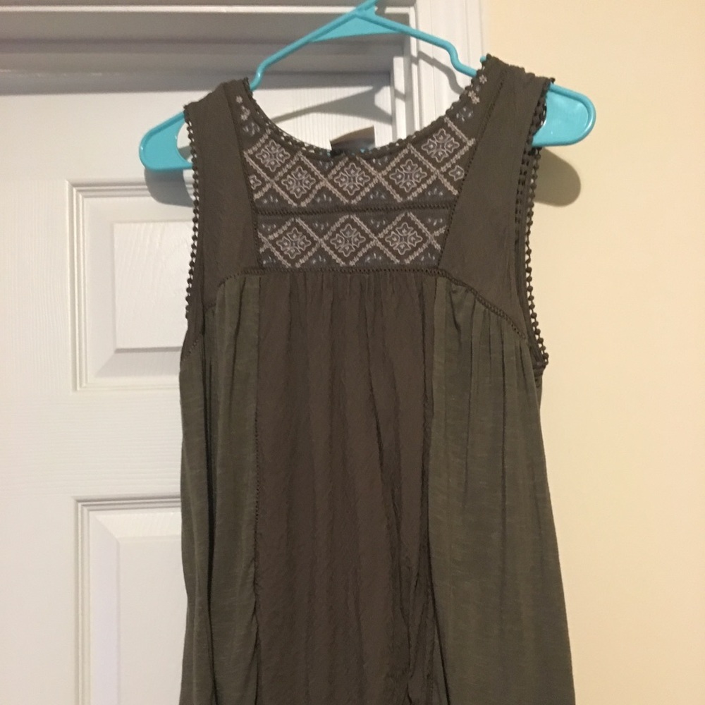 Knox Rose Olive Green Sleeveless Top
